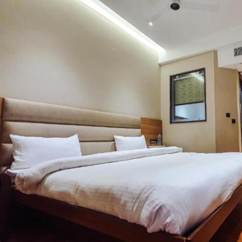 Hotel Ashish Continental Фагвара Екстер'єр фото